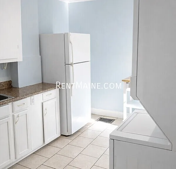 92 Fling St — Photo 10