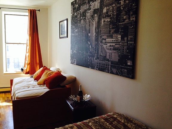2nd image of 1467 Bedford Ave APT 1A