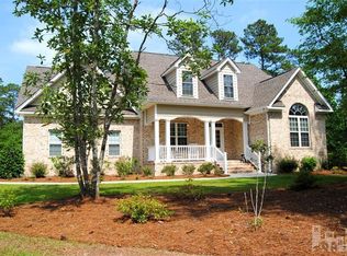 121 Deerfield Dr, Hampstead, NC 28443
