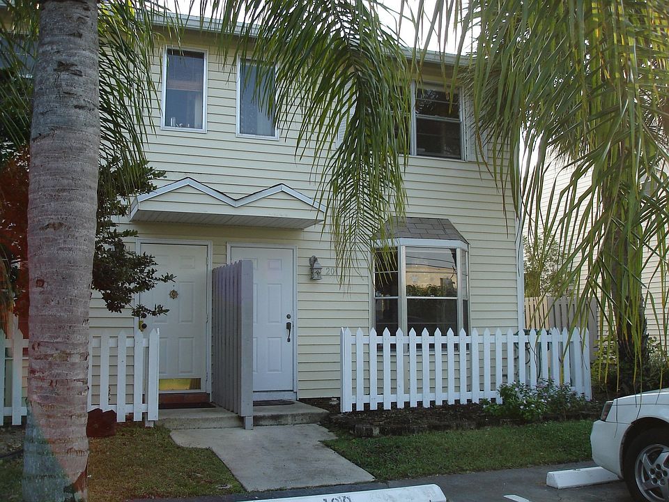 Front of Townhome