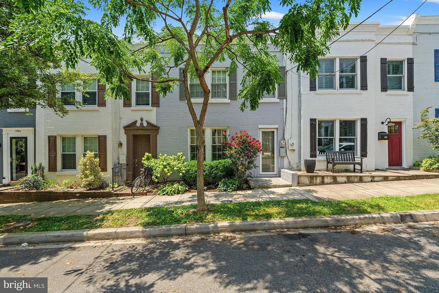 1910 35th Pl NW photo 1