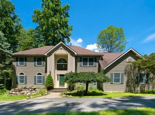 22 Woodfield Rd, Green Township, NJ 07821