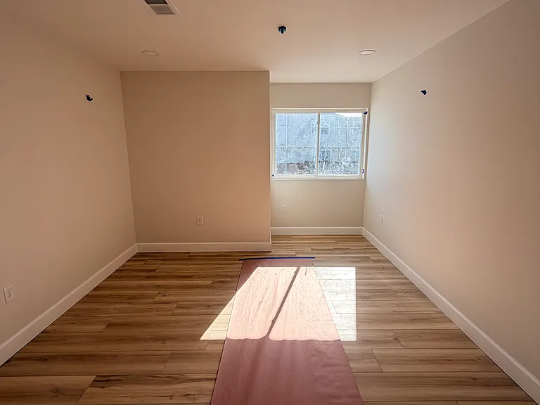 44 Warner St #B4 — Photo 8