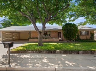 2245 Thomas Dr, Las Cruces, NM 88001