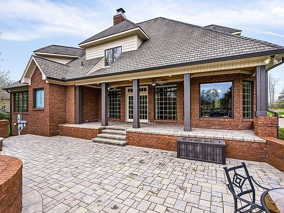 4th image of 308 Avery Pl