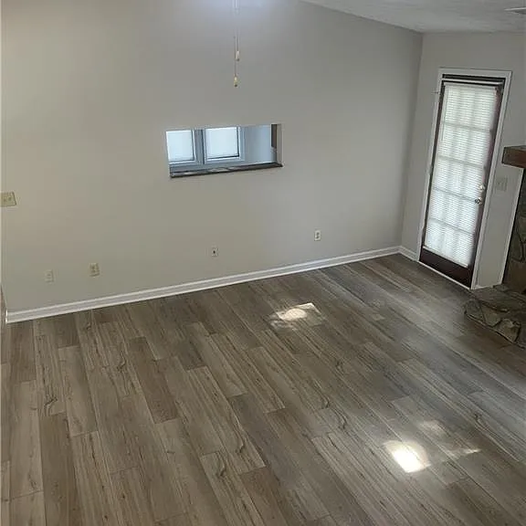 4858 Chapelle Ct — Photo 6