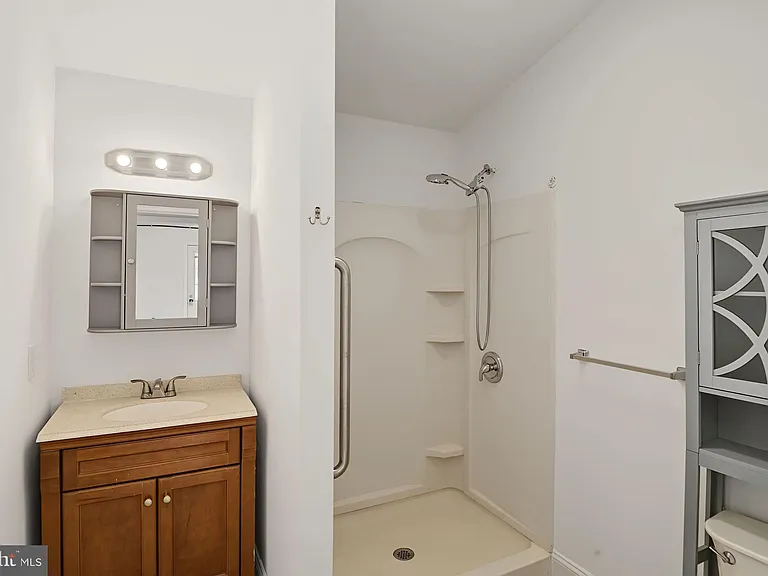 2315 English Creek Ave — Photo 14
