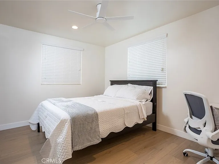 3121 Obama Blvd — Photo 16