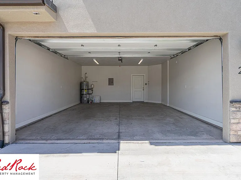 1005 N Tortoise Rock Dr #17 — Photo 5