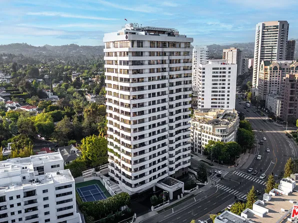 10601 Wilshire Blvd APT 403, Los Angeles, CA 90024