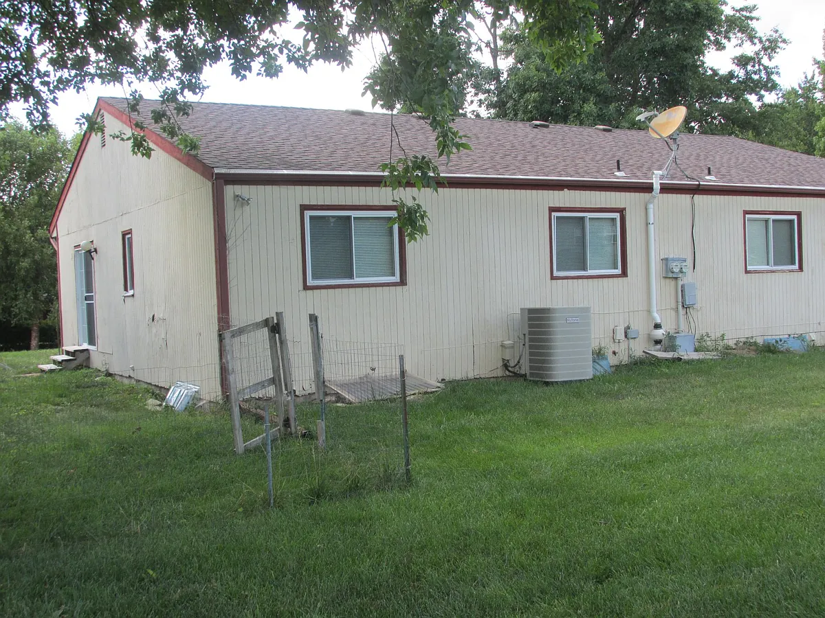 SE Corner, Rear of Duplex. - 2020 Shirley Ln