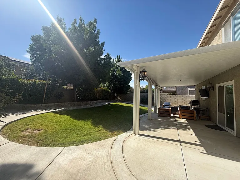 45719 Caledonia Ct — Photo 18