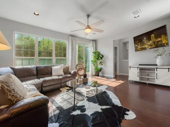 3916 Asbury Ln, Addison, TX 75001