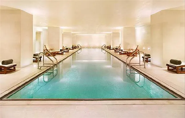 Sold by Platinvm Property Group New York | media 27