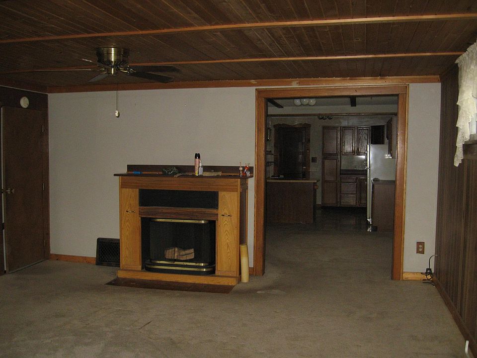 2nd image of 611 Hampton Ave