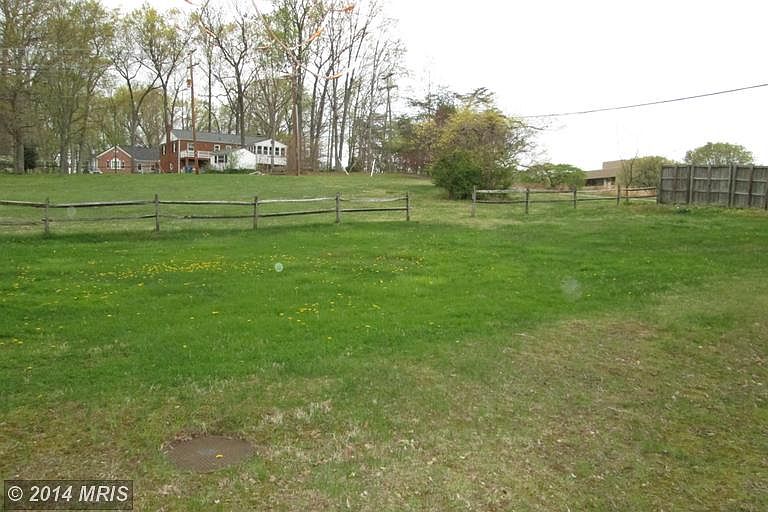 2nd image of 5903 Lovejoy Ct