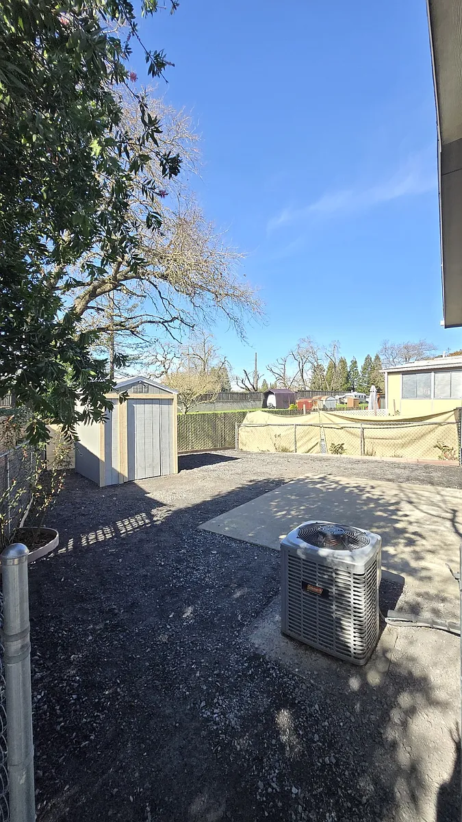 Back Yard Area - 1118 Dale Ct #1118