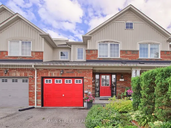 117 Hammill Hts, East Gwillimbury, ON L0G 1M0
