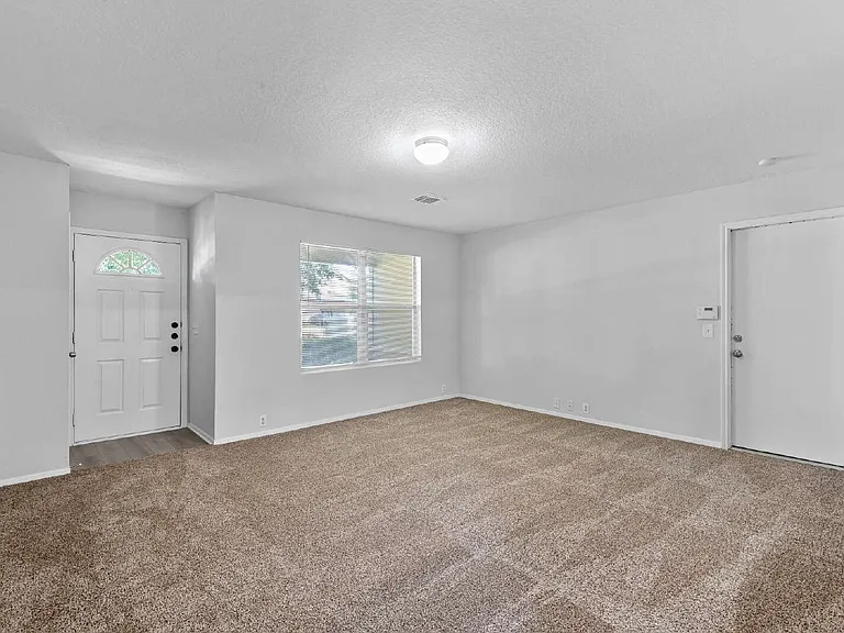 3311 Jib Ct — Photo 2