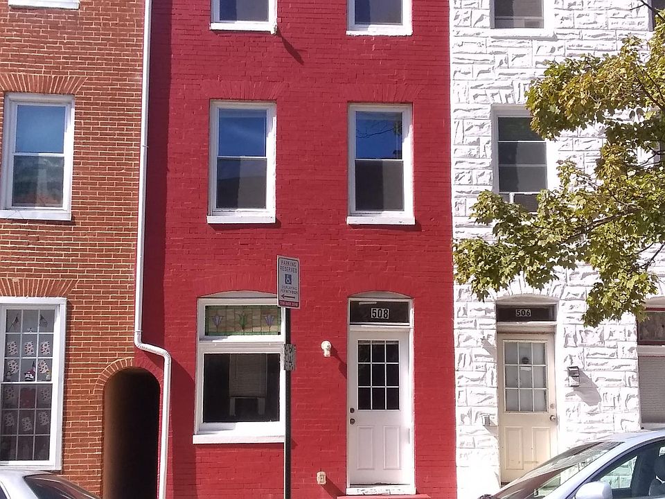 Three story home in residential neighborhood close to park, public transporttion, schools, hospitals .....