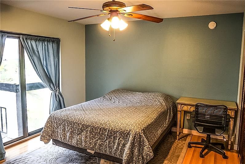1st image of 400 Valencia Ave APT 6