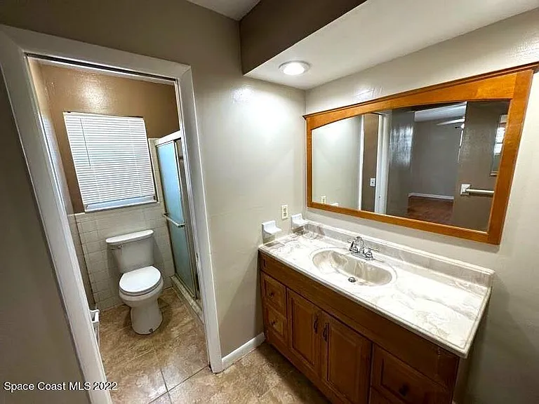 1660 Neptune Dr — Photo 20