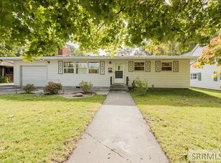 676 S Shilling Ave, Blackfoot, ID 83221