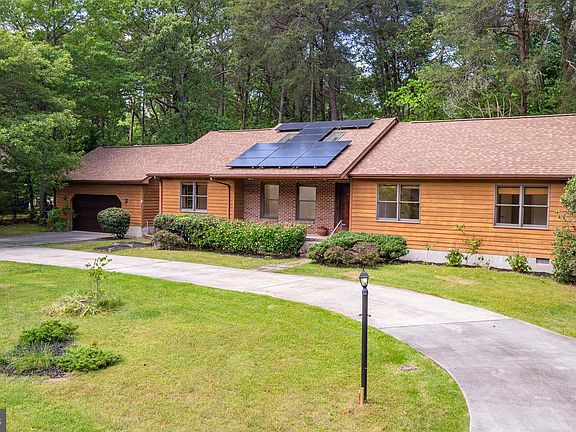 2nd image of 23851 Woods Dr