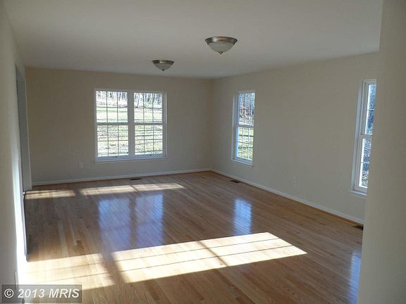 5th image of 13002 Flintlock Dr