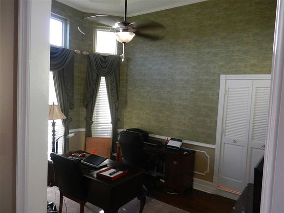 2nd image of 1408 Heritage Hill Dr