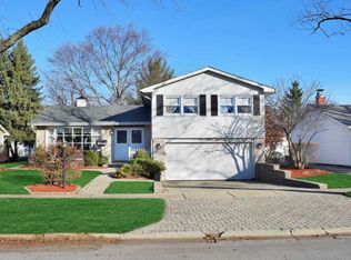 642 Sandy Ln, Des Plaines, IL