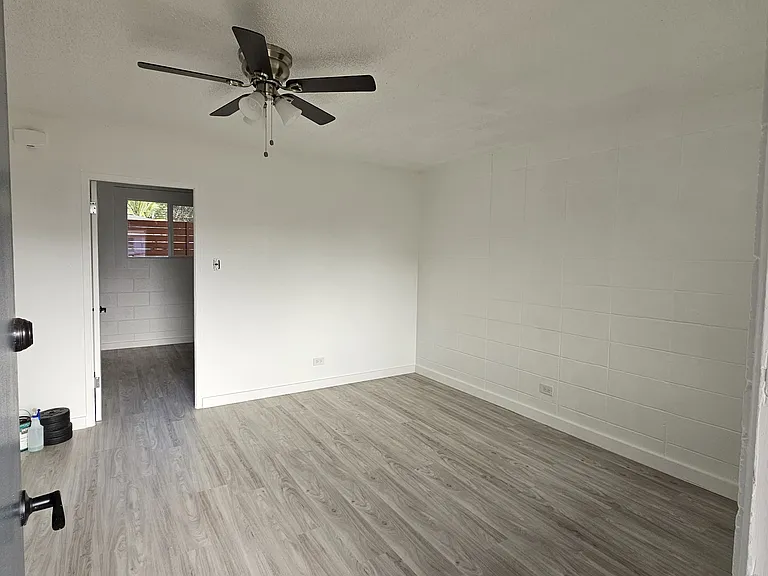 110 Lakeview Cir #104 — Photo 6