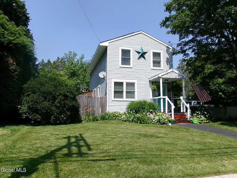 3rd image of 418 Glen Avenue