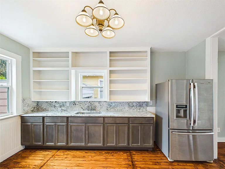 3602 Avenue S 1/2 — Photo 15
