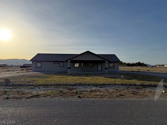 2nd image of 2770 Sagebrush Ave