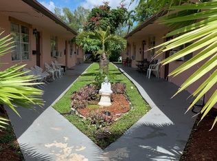 129 SE 5th St #1H, Hallandale, FL 33009