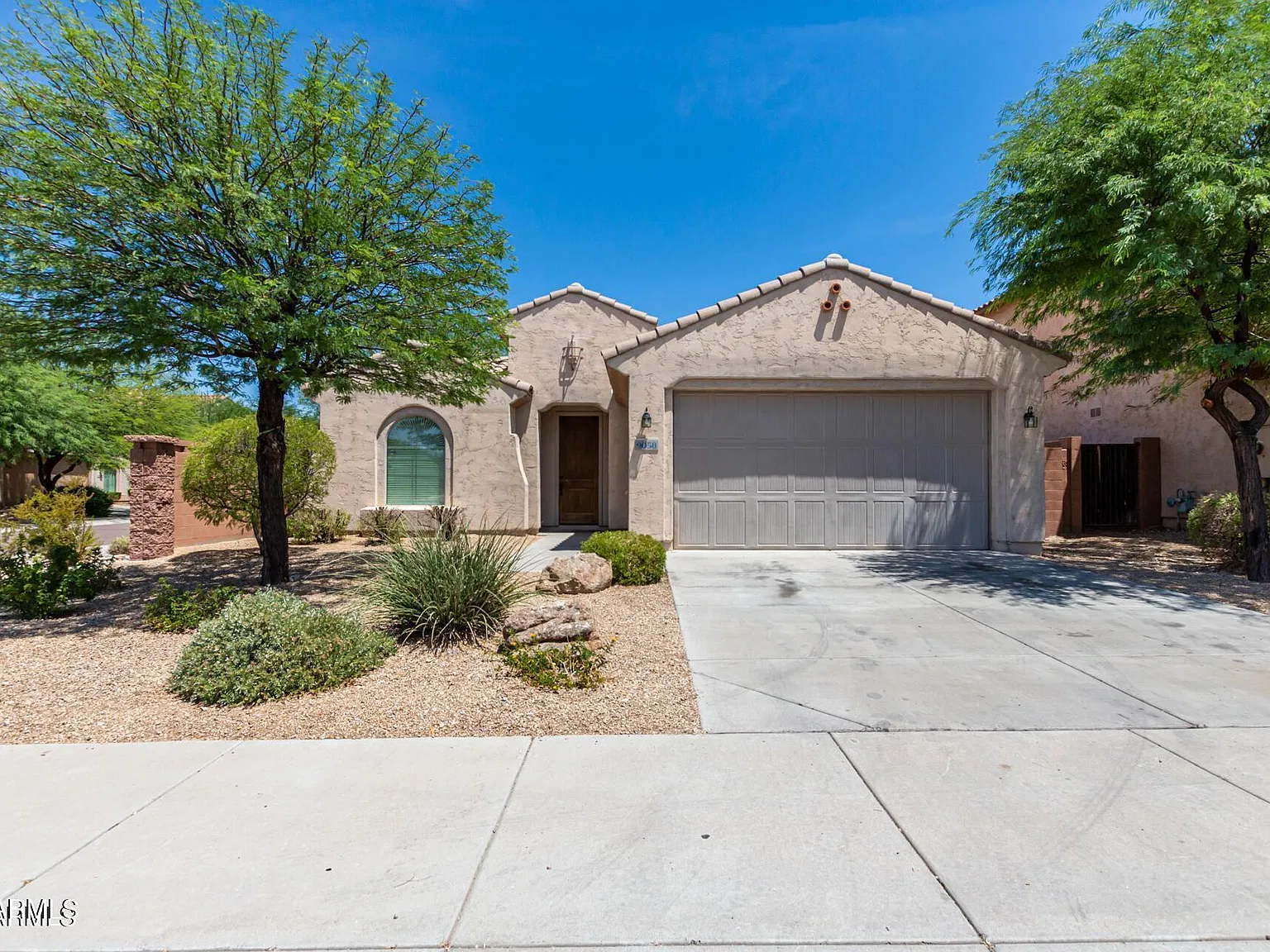 4 bed, 2.0 bath, 2056 sqft, $2,295 — Photo 1