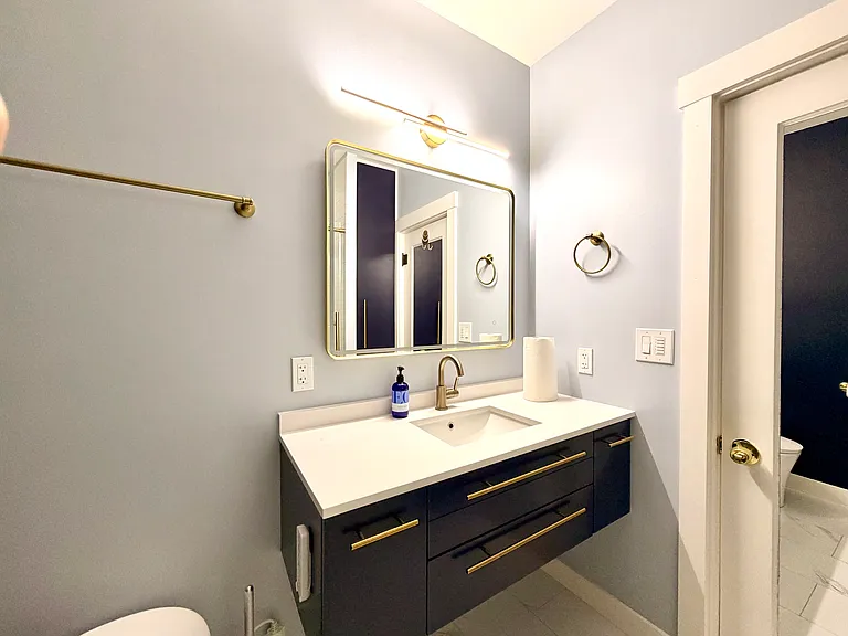 2419 W Regan Ave — Photo 20