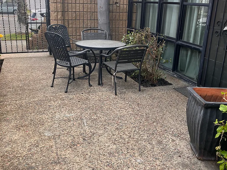 Grand Ave — Photo 6