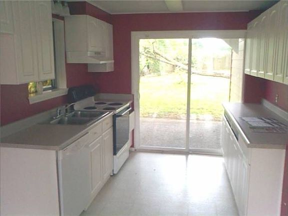 2nd image of 7011 142nd Ave E