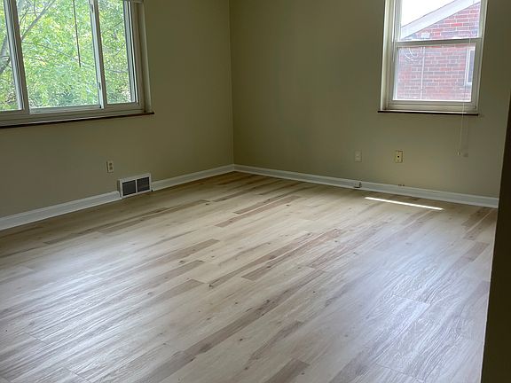 Large living room.