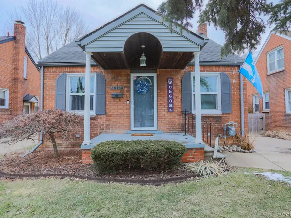 26145 Brettonwoods St, Madison Heights, MI 48071