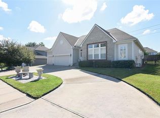 5723 Cottonwood St, Shawnee, KS 66216