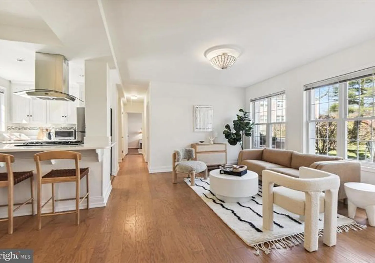 Welcome to The Lincoln, a beautifully designed two bedroom, corner residence in sought after Park... — Photo 4