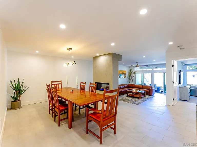 101 Kingston Ct W — Photo 6