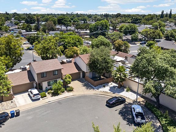 2nd image of 600 Edgebrook Ct