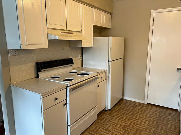 4th image of 215 W Muskogee St #210