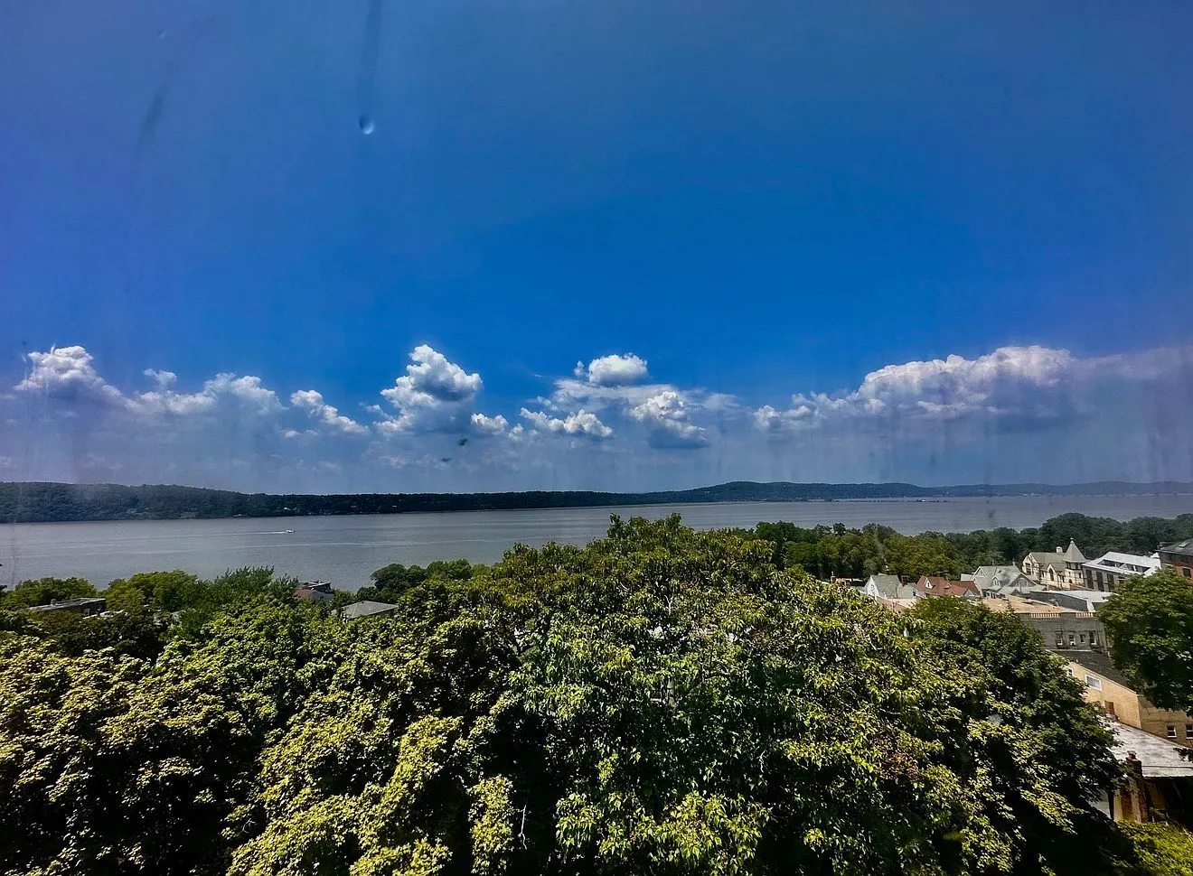 Broadway, Dobbs Ferry — Photo 1