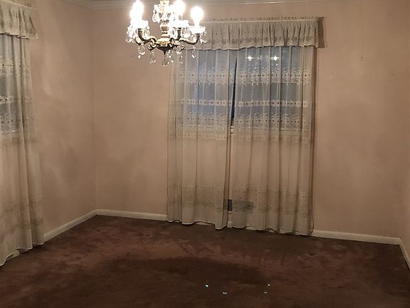 4th image of 205 Mimosa Dr