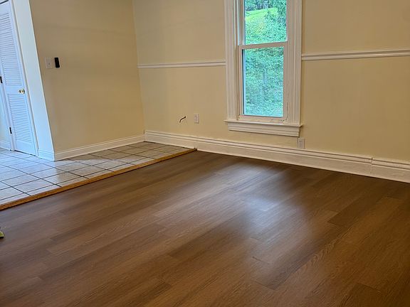 5th image of 149 N Jane St #2